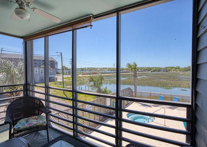 Bella Vista: Marshfront Condo 1 Block To The Beach. Pool & Hot Tub-1St Floor