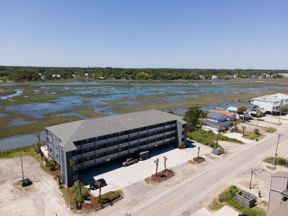 Bella Vista: Marshfront 1 Block To The Beach. Pool & Hot Tub-1st Floor Apartment Murrells Inlet